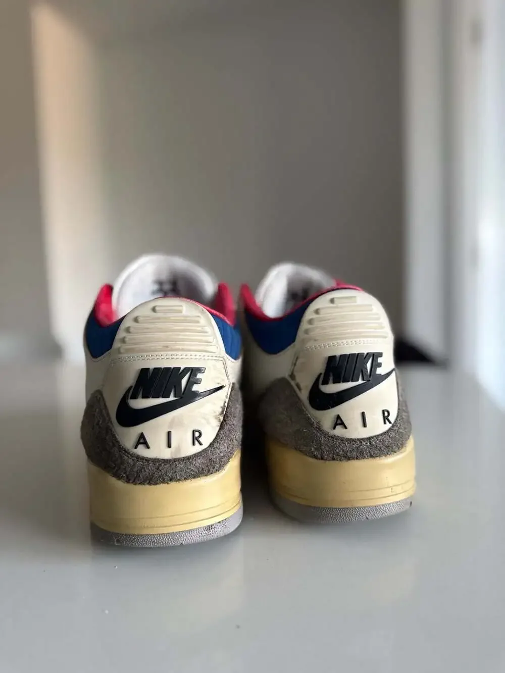 Air Jordan 3 Retro Seoul 2.0 Sneakers White/Gym Red-Blue-Grey